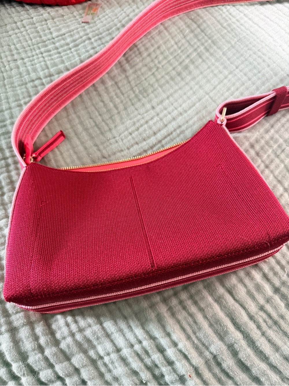 Women’s Pink Crossbody Shoulder Bag - Fashion Knit Design